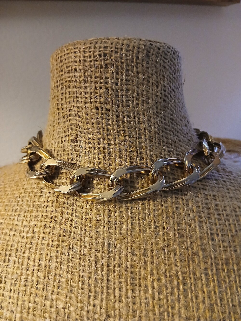 Vintage Signed Sperry Chunky Etched Chain Goldtone Choker Necklace 1950’s.